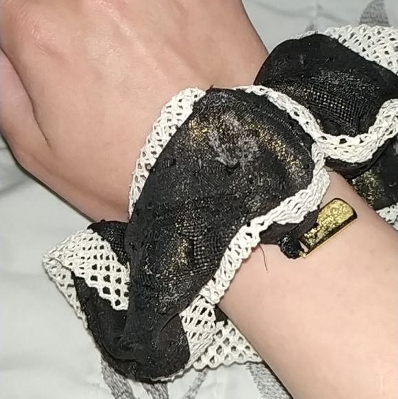 Scrunchie Set - Picture 3 of 4